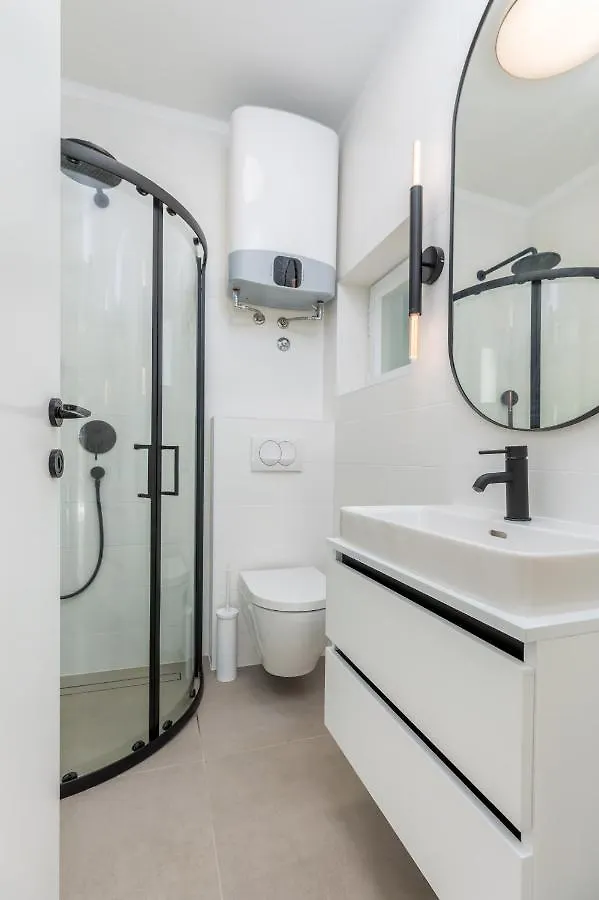 3 Minutes From The Beach: Lovely Studio Apartment Pula